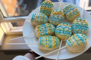 Cake Pops Baking Kit -  Egg Shape (Vanilla Flavor)